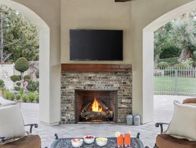 Majestic 36" Courtyard Outdoor Traditional Gas Fireplace, Refractory Required (ODCOUG-36NR) *Formerly ODCOUG-36 and ODCOUGH-36PH*